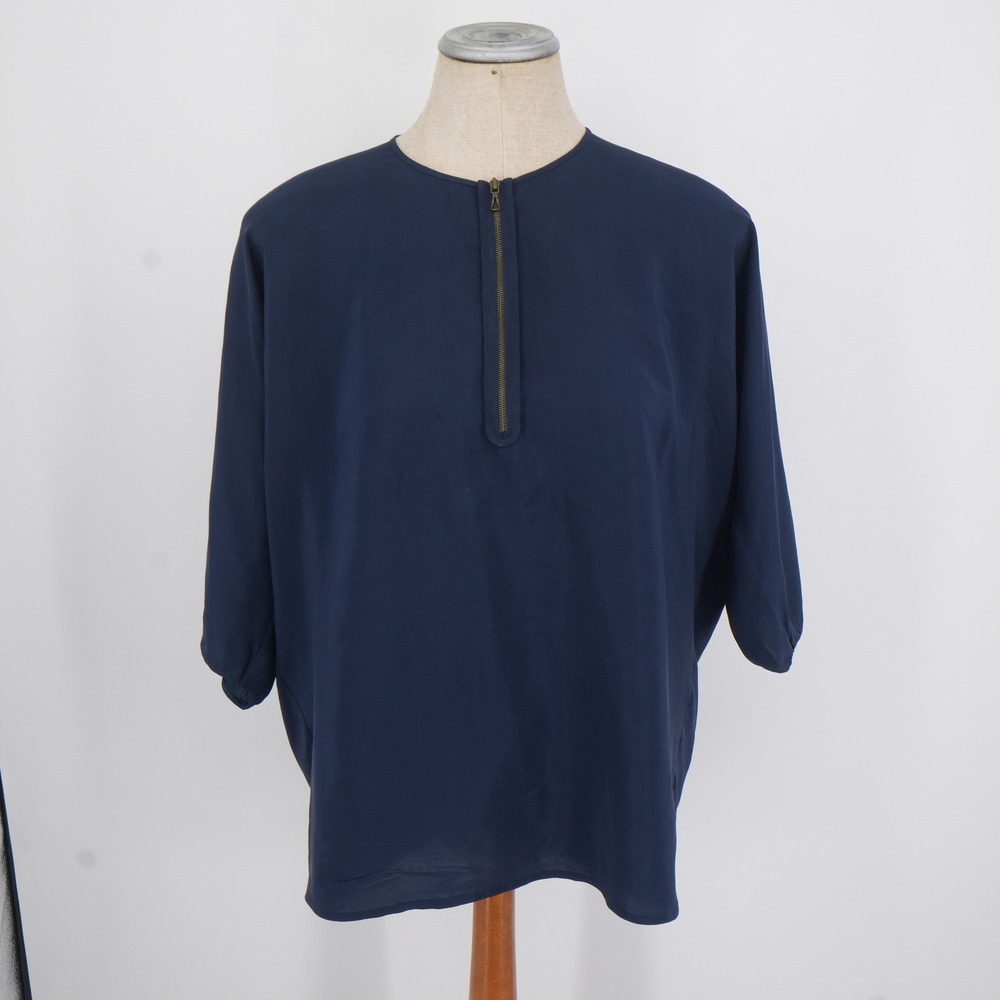 Vince Silk Blouse Women XS Navy Blue Half Zip Dolman Sleeve Minimalist Luxury